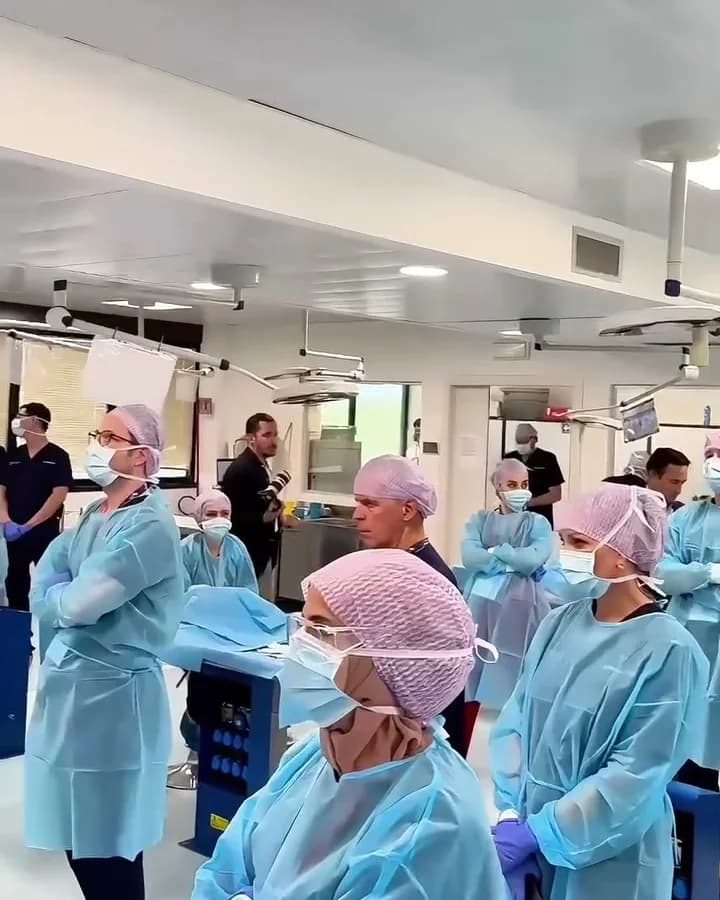 Doctors in the anatomy lab at the Bioxis cadaver course in Italy